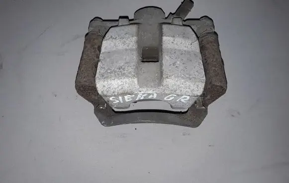 Toyota Sienna XL30 III Rear brake caliper 478300E020