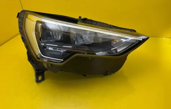 Audi RS Q3 Headlight/headlamp 83A941012
