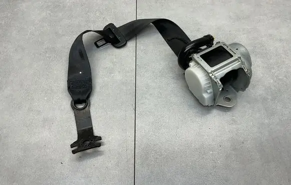 Skoda Superb B8 (3V) Rear seatbelt 34133469D