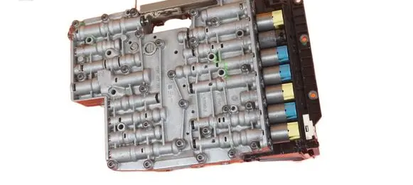Land Rover Discovery 3 - LR3 Torque split ecu control unit/module 1068128350 276DT