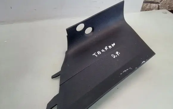 Volkswagen Touran I Other center console (tunnel) element 1T1863074
