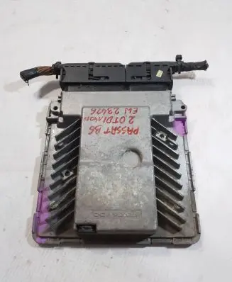 Volkswagen PASSAT B6 Engine control unit/module 03G906018 5WP45500AE
