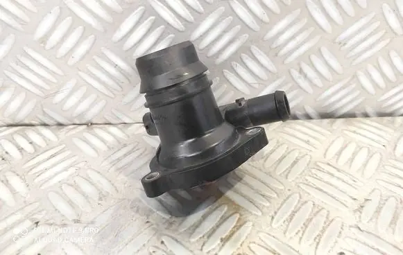 Opel Astra J Thermostat housing 