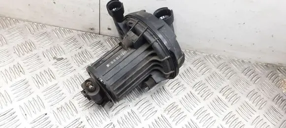 Skoda Octavia Mk1 (1U) Secondary air pump 06A959253B