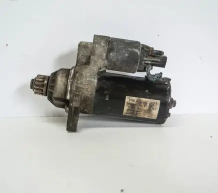 Volkswagen PASSAT B7 Starter motor 02M911024C