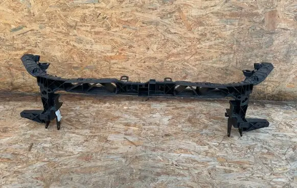 Mercedes-Benz GLB x247 Front bumper mounting bracket A2476209700 A247620800 A2476208300