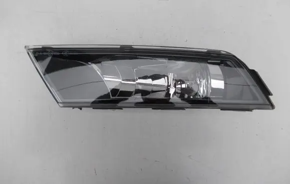 Skoda Superb B8 (3V) Front fog light 3V0941699