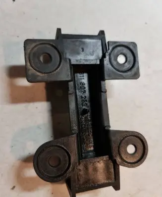 Audi 100 200 5000 C3 Front bumper mounting bracket 811807253