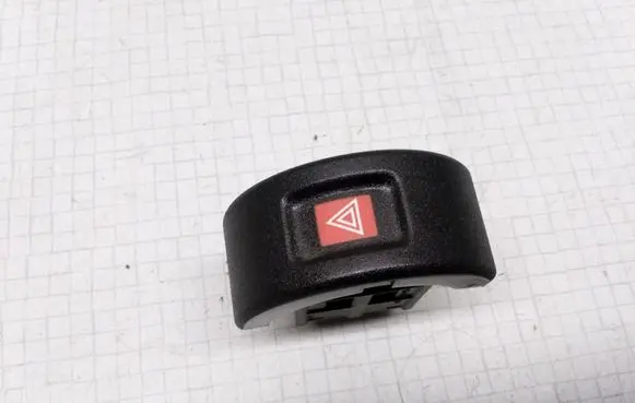 Opel Astra G Hazard light switch 09131728 09138059