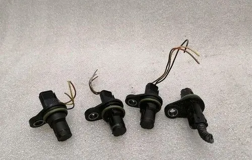 BMW 5 F10 F11 Camshaft position sensor 7525014