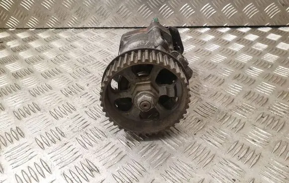 Nissan Note (E11) Fuel injection high pressure pump R9042A041A