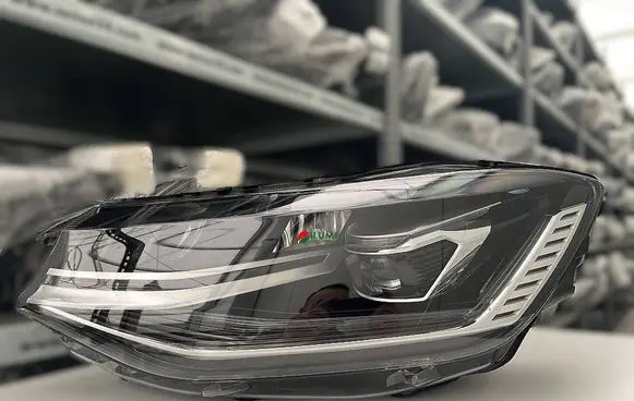 Volkswagen Caddy Headlight/headlamp 2K8941035A 12041090000