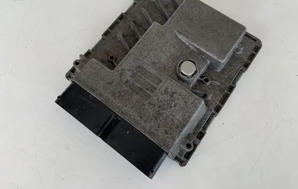 Audi Q7 4M Engine control unit/module 06E907425 4M0907551A