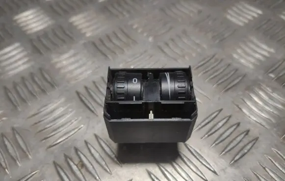 Volkswagen Touran I Headlight level height control switch 1T0941333B