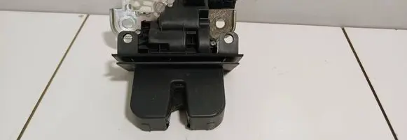 Seat Toledo IV (NH) Tailgate/trunk/boot lock/catch/latch 5E0827505