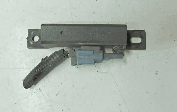 Nissan Leaf I (ZE0) Antenna control unit 