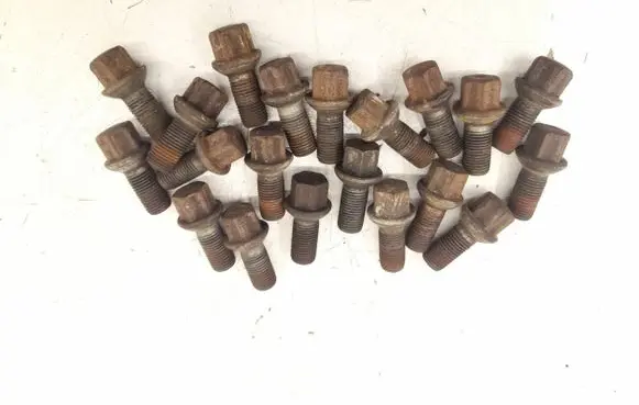 Mercedes-Benz R W251 Nuts/bolts 14MM