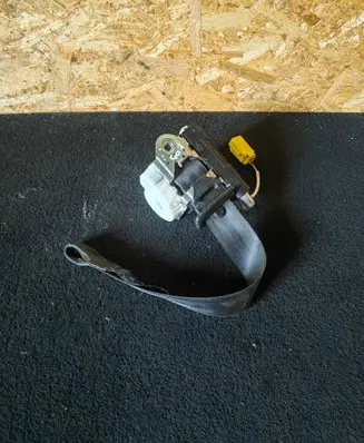 Volkswagen Eos Front seatbelt 1Q2857706B