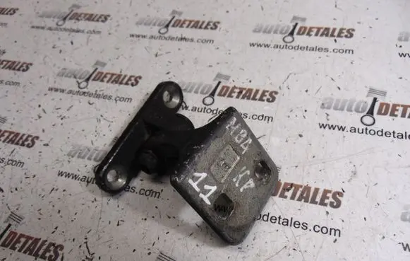 Mercedes-Benz A W168 Front door upper hinge