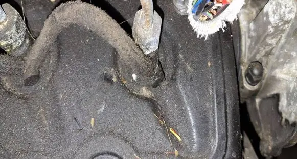 Audi A6 S6 C5 4B Fuel injector 