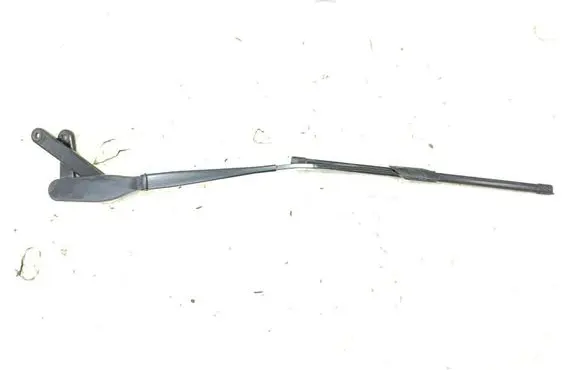 Front wiper blade arm