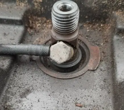 Ford Mondeo Mk III Fuel injector