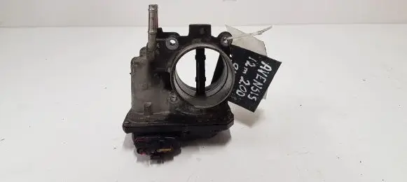 Toyota Avensis T270 Throttle valve 261000R020