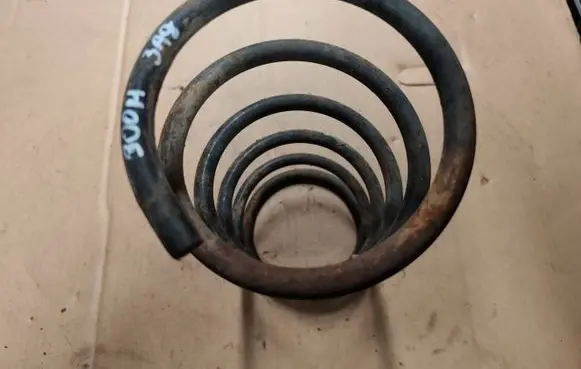 Chrysler LHS Rear coil spring