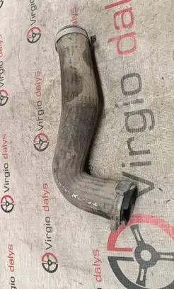 Intercooler hose/pipe
