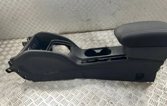 Fiat Tipo Center console 