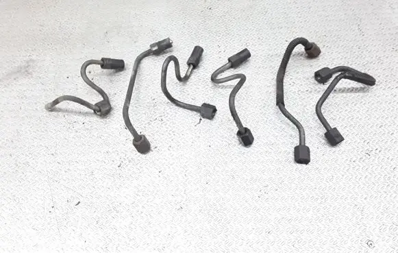 Alfa Romeo 147 Fuel injector supply line/pipe 