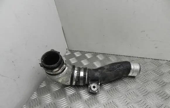 KIA Sorento Air intake hose/pipe VD19973