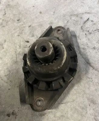 Nissan Primera Coil spring/strut mount 