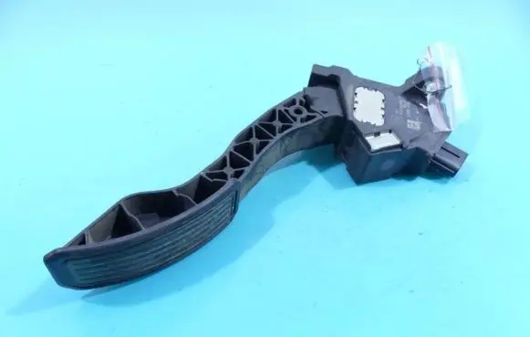 Toyota Avensis T270 Accelerator throttle pedal 78110-02020 IMPRK1264774