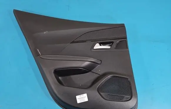 Peugeot 2008 II Coupe rear side trim panel 98424827ZD IMPRK1541584