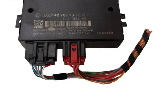 Skoda Octavia Mk2 (1Z) Tow bar trailer control unit/module 1K0907383D 5DS00953022 1K0907383B