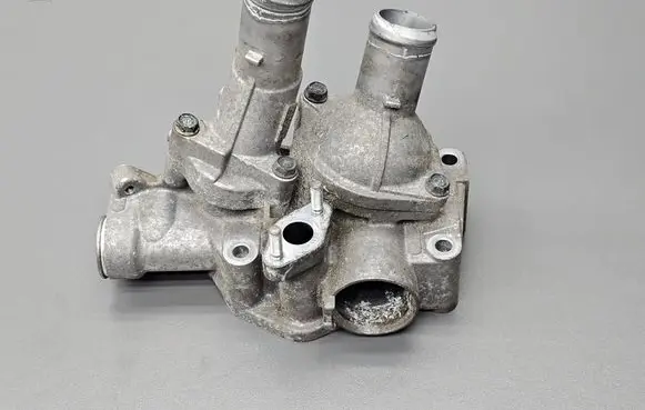 Honda Accord Thermostat housing 