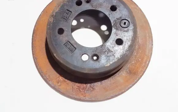 KIA Ceed Rear brake disc neventiliuojamas