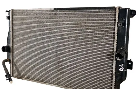 Toyota RAV 4 (XA40) Coolant radiator 5303628061