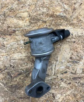 Audi A6 S6 C6 4F EGR valve 72228632