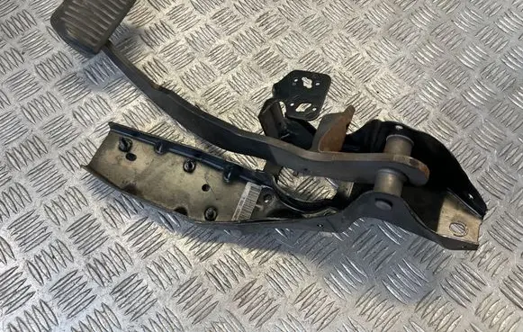 Land Rover Freelander 2 - LR2 Brake pedal 30960032