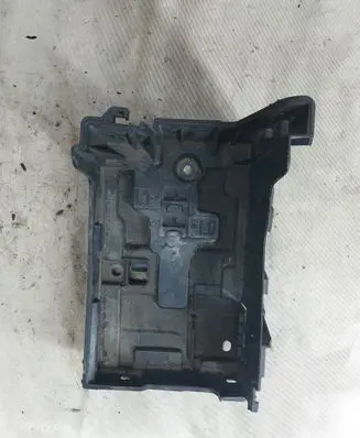 Battery box tray