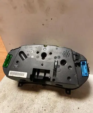 Audi A3 S3 8L Speedometer (instrument cluster) 8L0919860F 110008894002