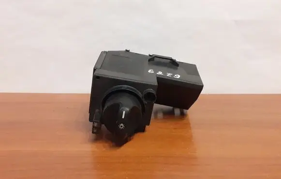 Mercedes-Benz E W210 Light switch 6289 2105451104