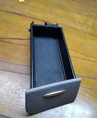 Mercedes-Benz E W211 Dashboard storage box/compartment 