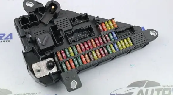 BMW M5 Fuse module 6906619