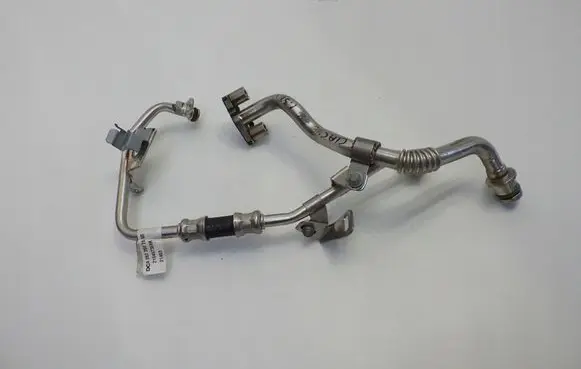 Mercedes-Benz CLA C118 X118 Turbo turbocharger oiling pipe/hose A2822002600