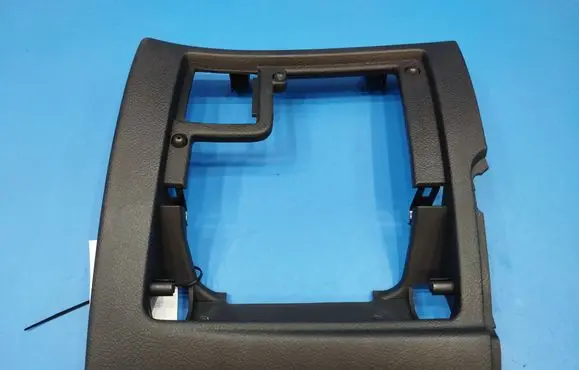 Dashboard lower bottom trim panel