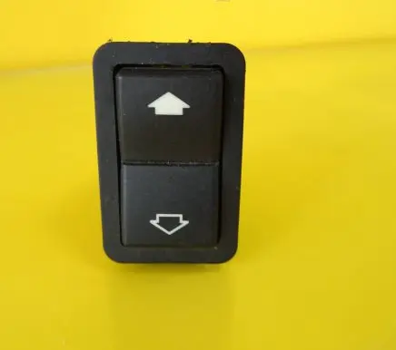 BMW 5 E39 Electric window control switch 8368974