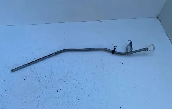 Mercedes-Benz B W246 W242 Oil level dip stick 
